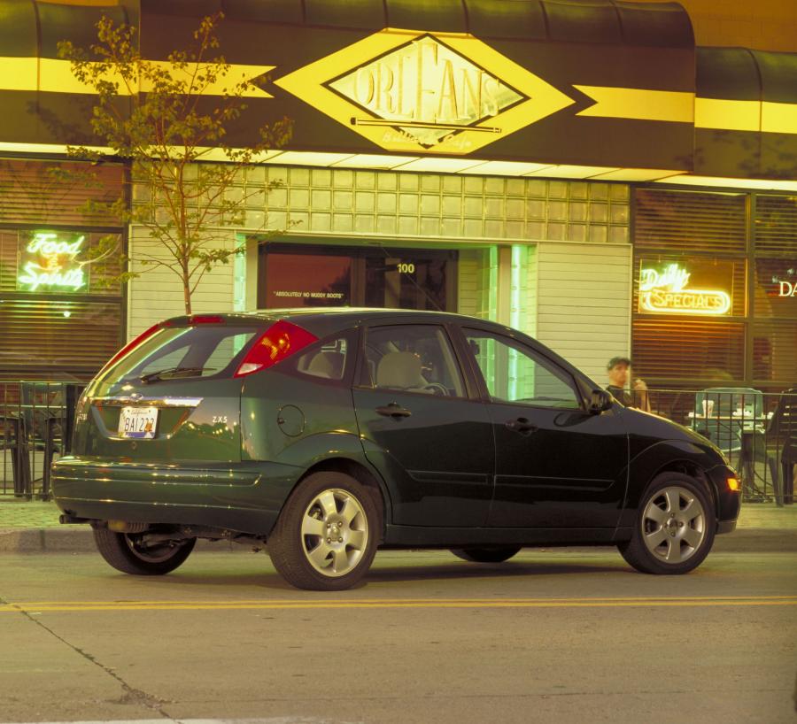  Ford Focus 1999 года  (фото 50 из 130)